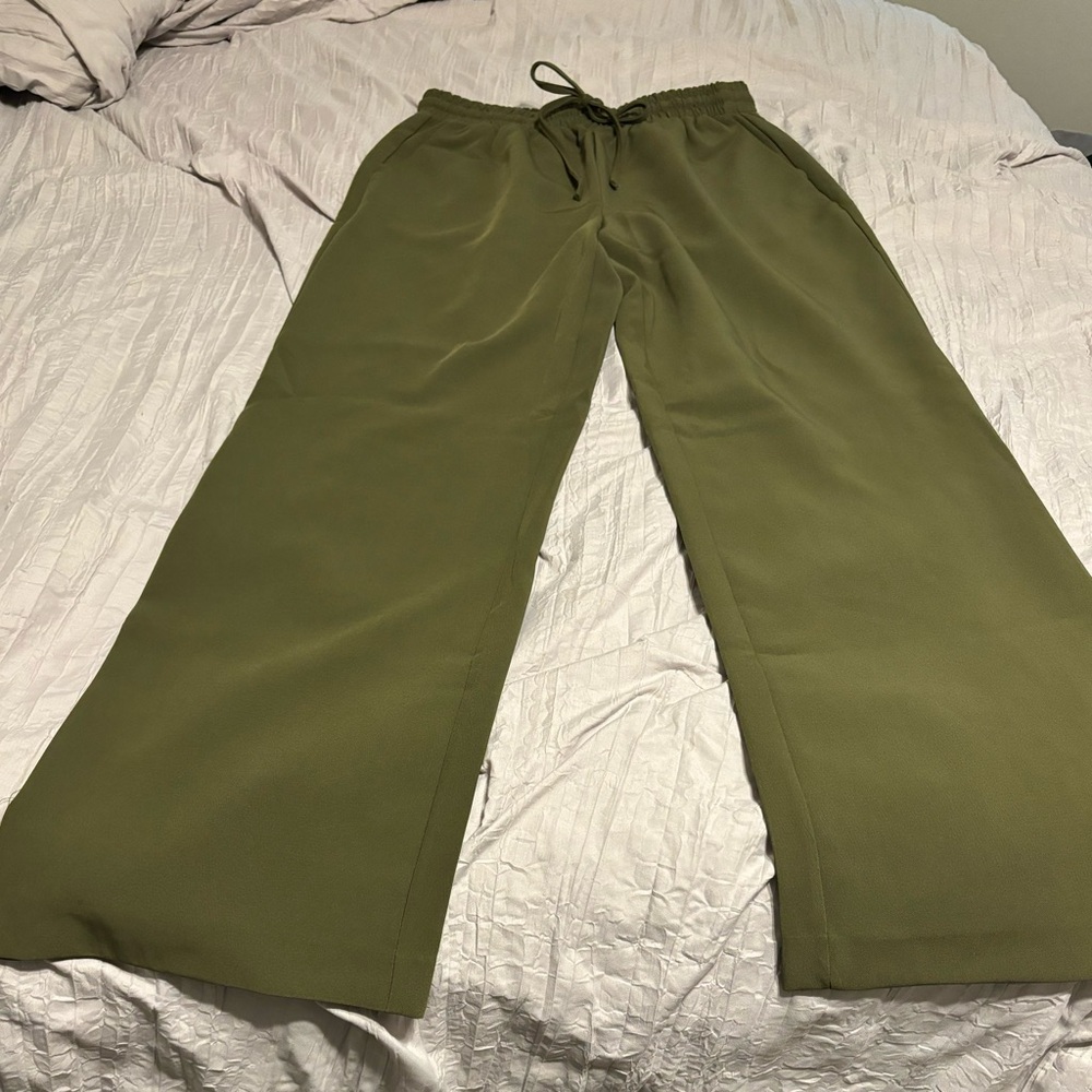 New York & Company Olive Green Wide-Leg Pants
